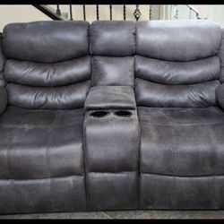 Reclining Loveseat 