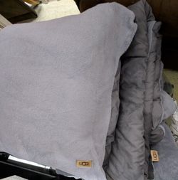UGG Bedding Set