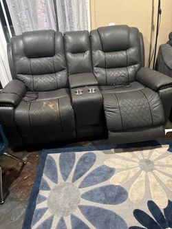 Recliner chairs