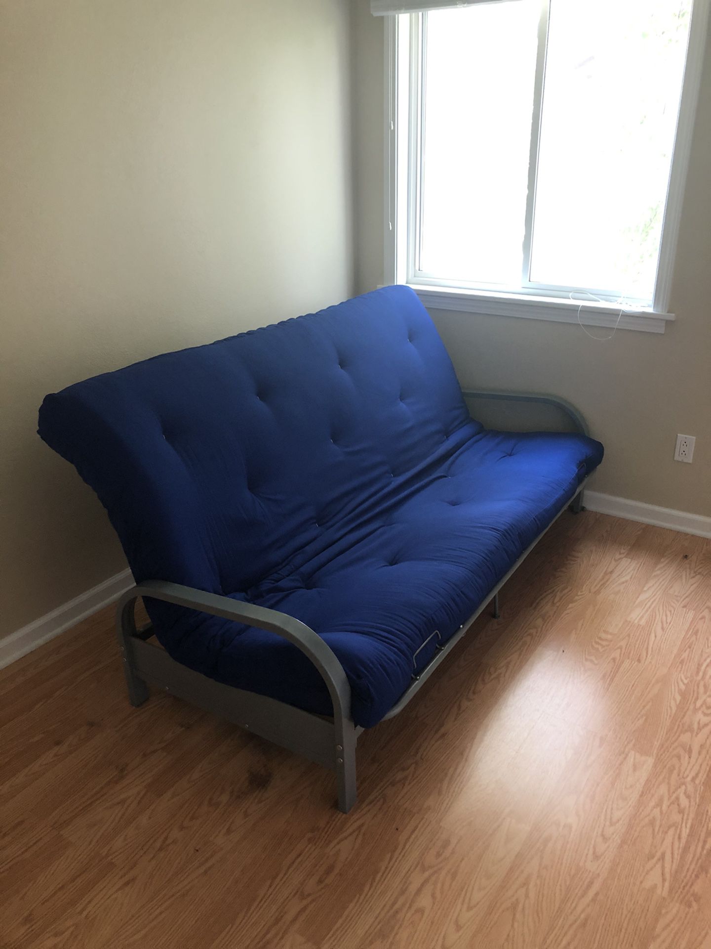 GREAT FUTON for sale 40$