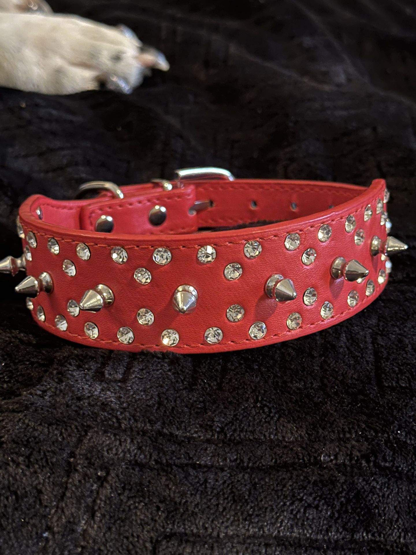 Red Spiked Diamond Dog Collar M