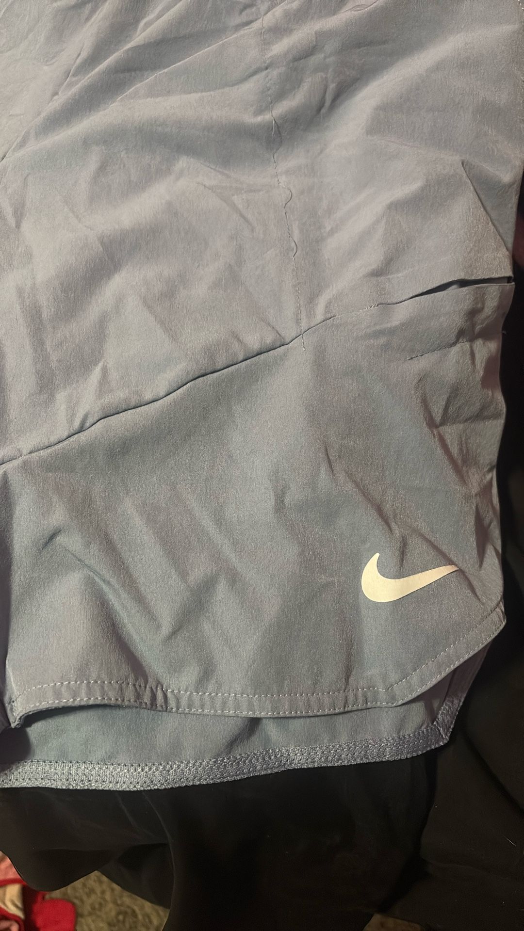Men’s Nike size M Shorts