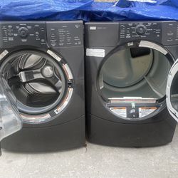 Fully Functional WASHER & DRYER Set. No Breaks, Cracks, Or Leaks In The Washer Or Dryer 