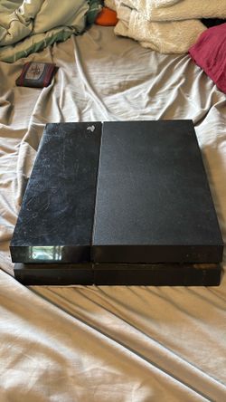 Ps4 with controller