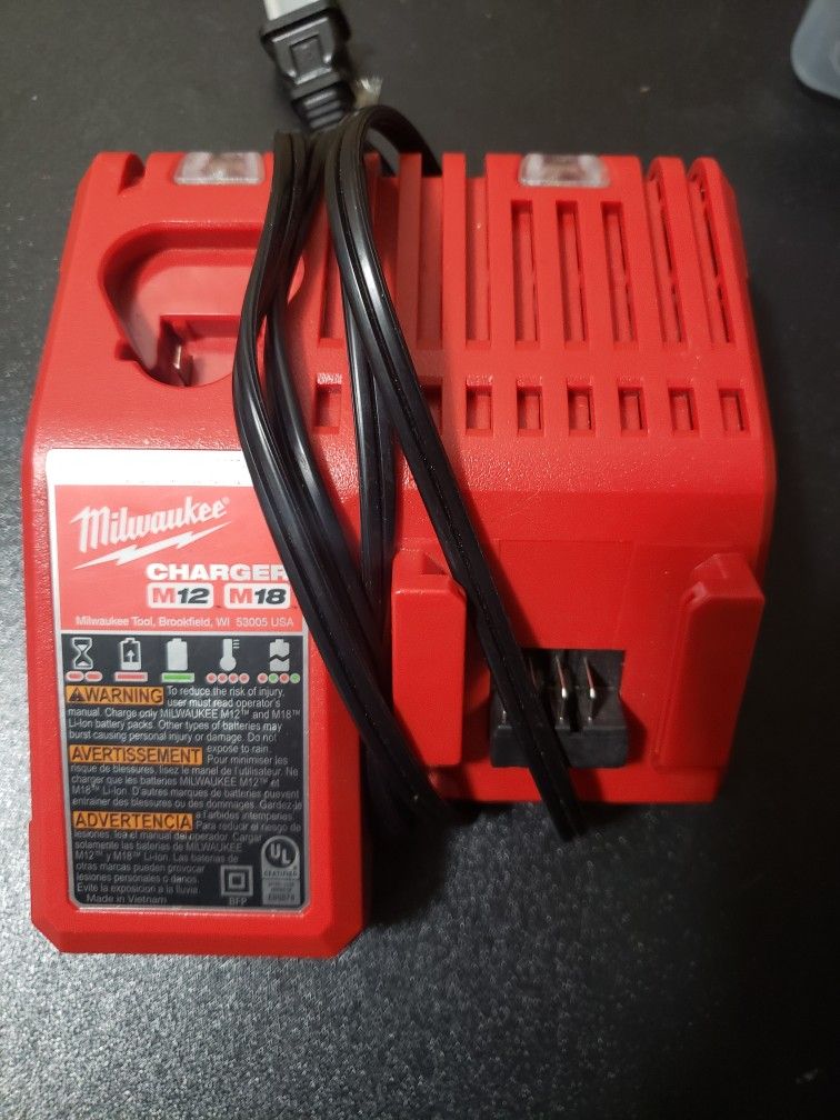Milwaukie Battery Charger NEW M12 & M18