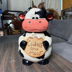 Vintage Cow Cookie Jar
