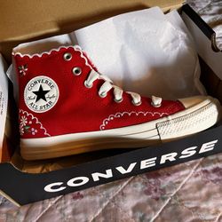 Chuck Taylor All Star Embroidered Flowers Converse 