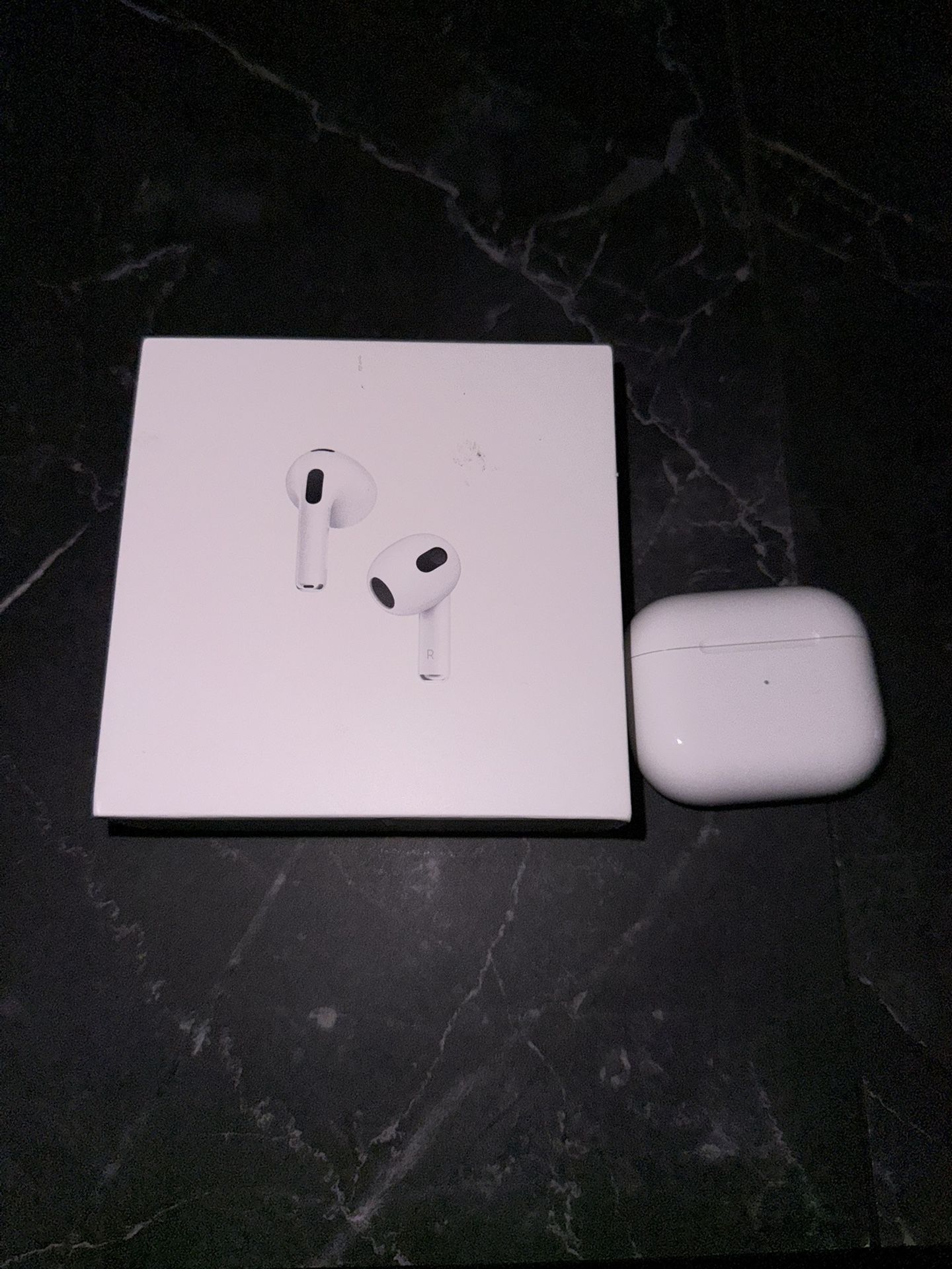 AirPods (3rd Generation)
