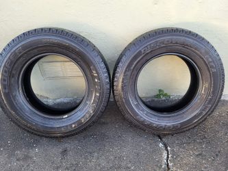 2 17in tires / 2 Llantas 17 [LT245/75/17]