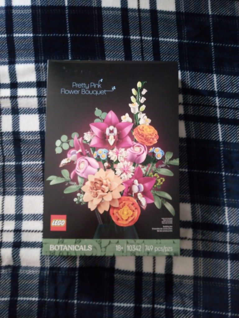 Pretty Pink Flower Bouquet Lego