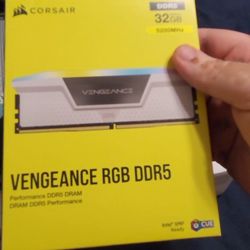 2×16GB (32GB) DDR5 Corsair Vengence Ram White