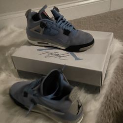 Air Jordan 4 Retro University Blue