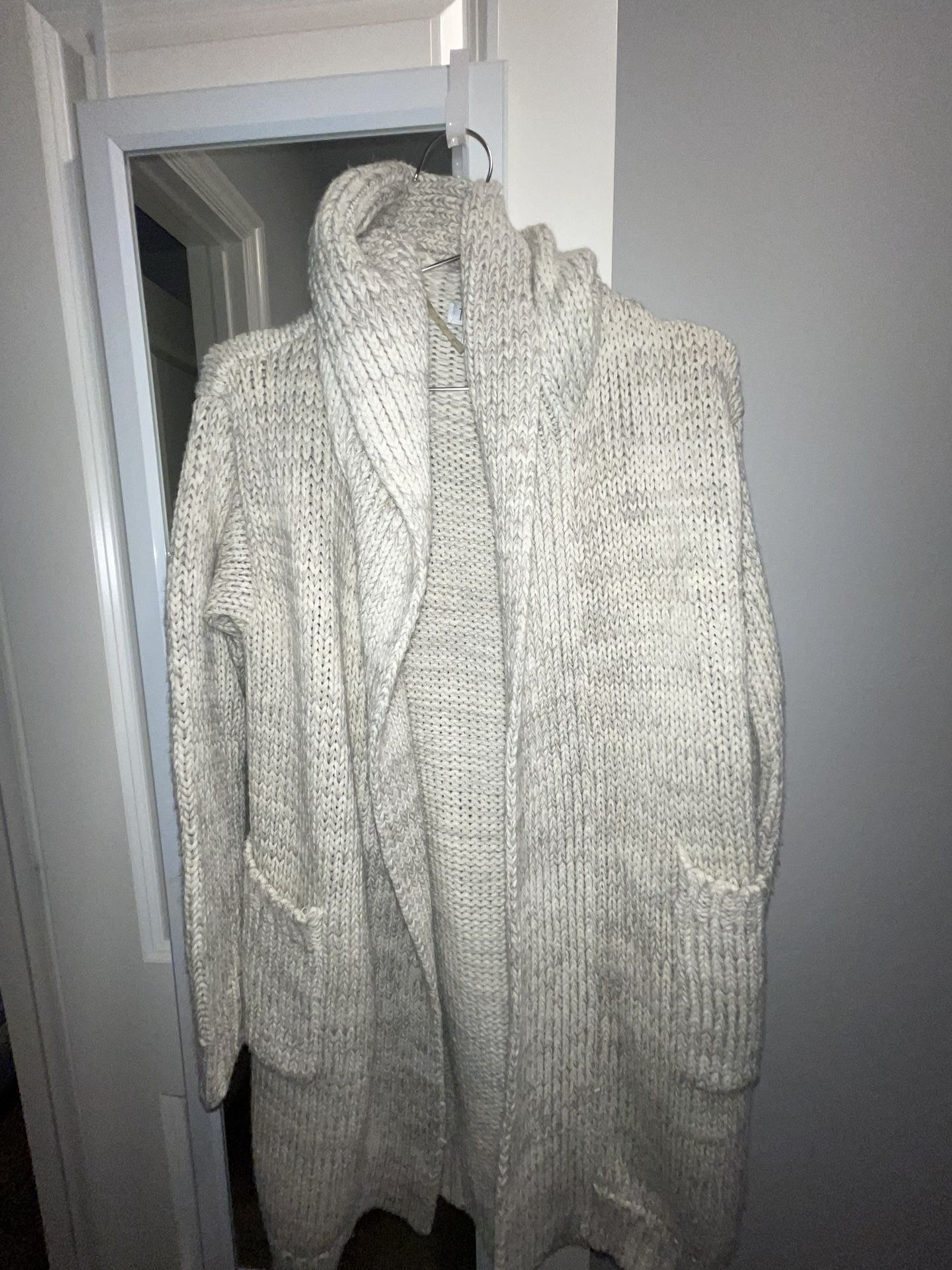 Beige Cardigan With Hoodie Size M