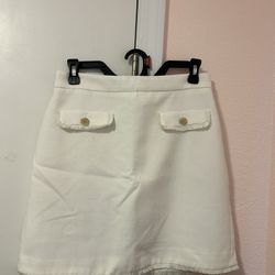 Pretty white skirt