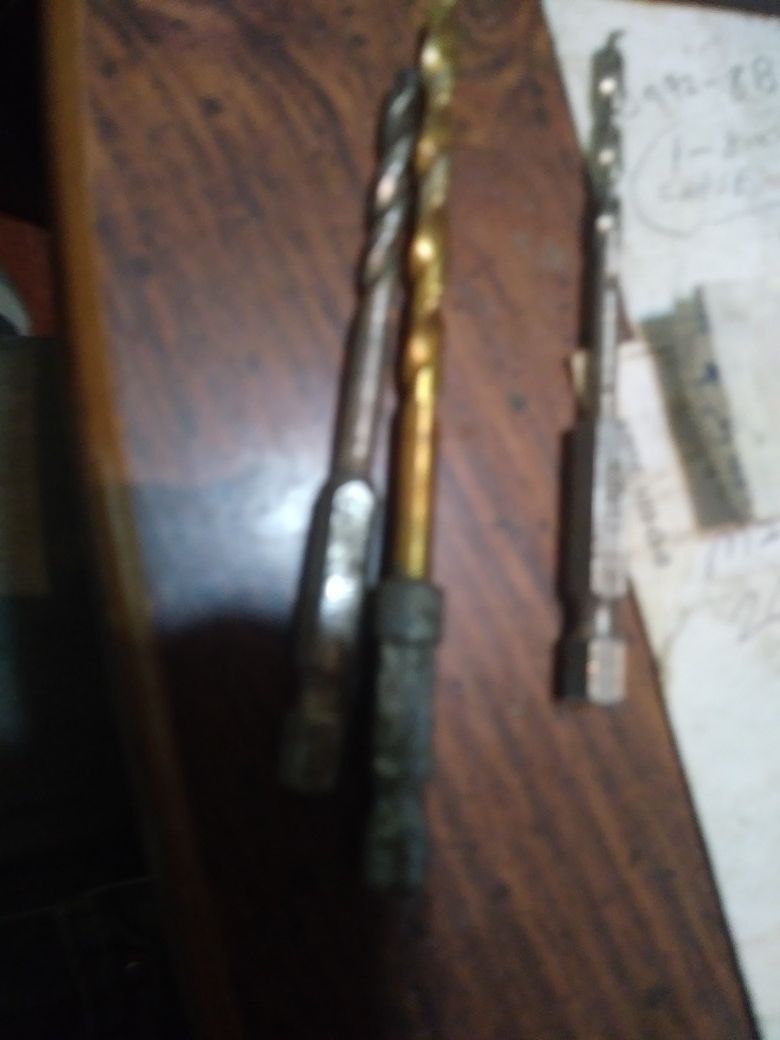IMPACT BIT DRIVER DILL BITS
