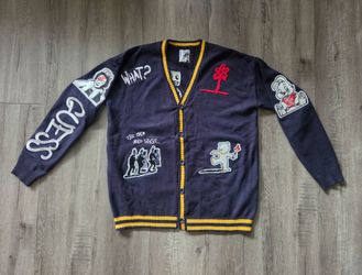 Guess Graphic Patch Knit Cardigan