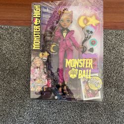 Monster High - CLAWDEEN WOLF —Monster Ball  Doll