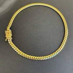10k solid Yellow Gold brand New Cuban link 8.5” bracelet 7.6 grams 3.5mm