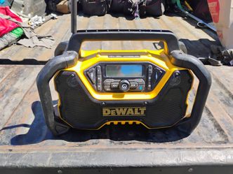 DeWalt radio