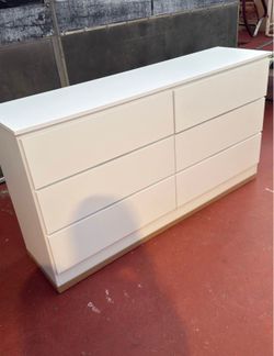 Dresser-Comoda