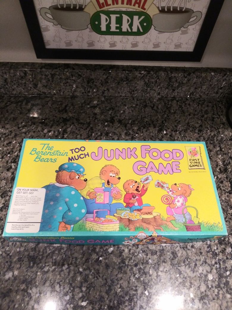 RARE! 1985 BERENSTAIN BEARS board game