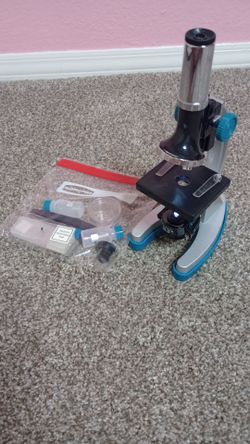 GeoSafari Kid Microscope