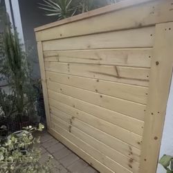 CUSTOM FENCES WE ONLY WORK WITH WOOD SGV AREA ONLY PLEASE NOT A FREE ITEM 