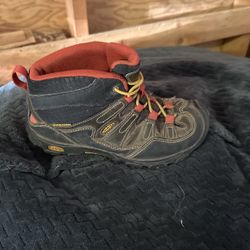 Kids Keen Hiking Boots 