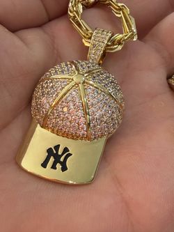 NY Yankees Iced Out Valentino Gold Chain Pendant