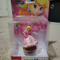 Princess Peach Amiibo