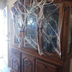 Living/Family Room (Furniture) Oakwood Hutch