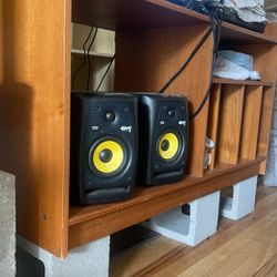KRK Rokit 5 Studio Speakers 