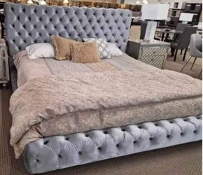 BRAND NEW KING SIZE BEDFRAME