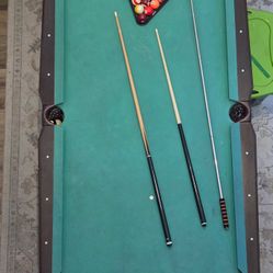 Billiards Pool Table 