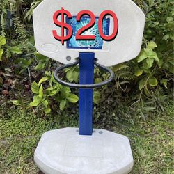 $20 Swimways Pool Basketball Hoop