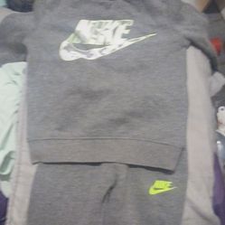 Nike Toddlers Outfit Size 2T