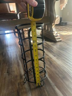 Iron toilet paper holder rack