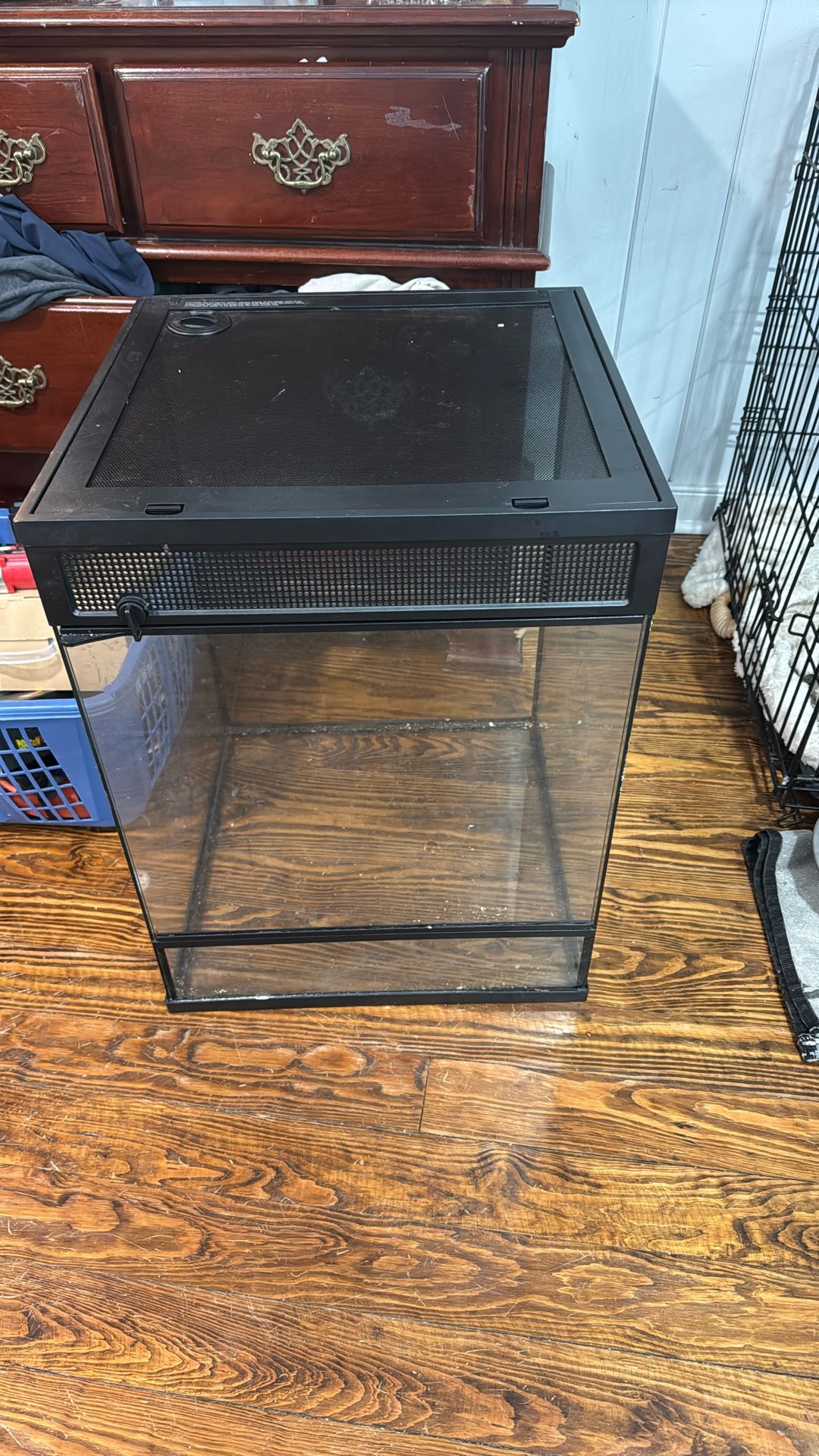 Reptile Tank, Terrarium Habitat, Enclosure. Lizards, Snakes Etc