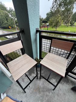 Bar stool