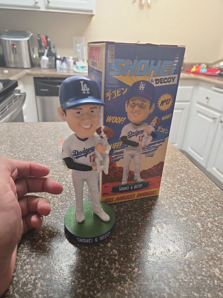 Otani With Decoy Bobble Head