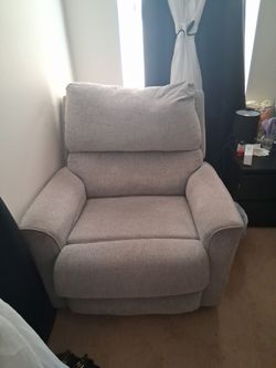 Lazy Boy ( light grey )