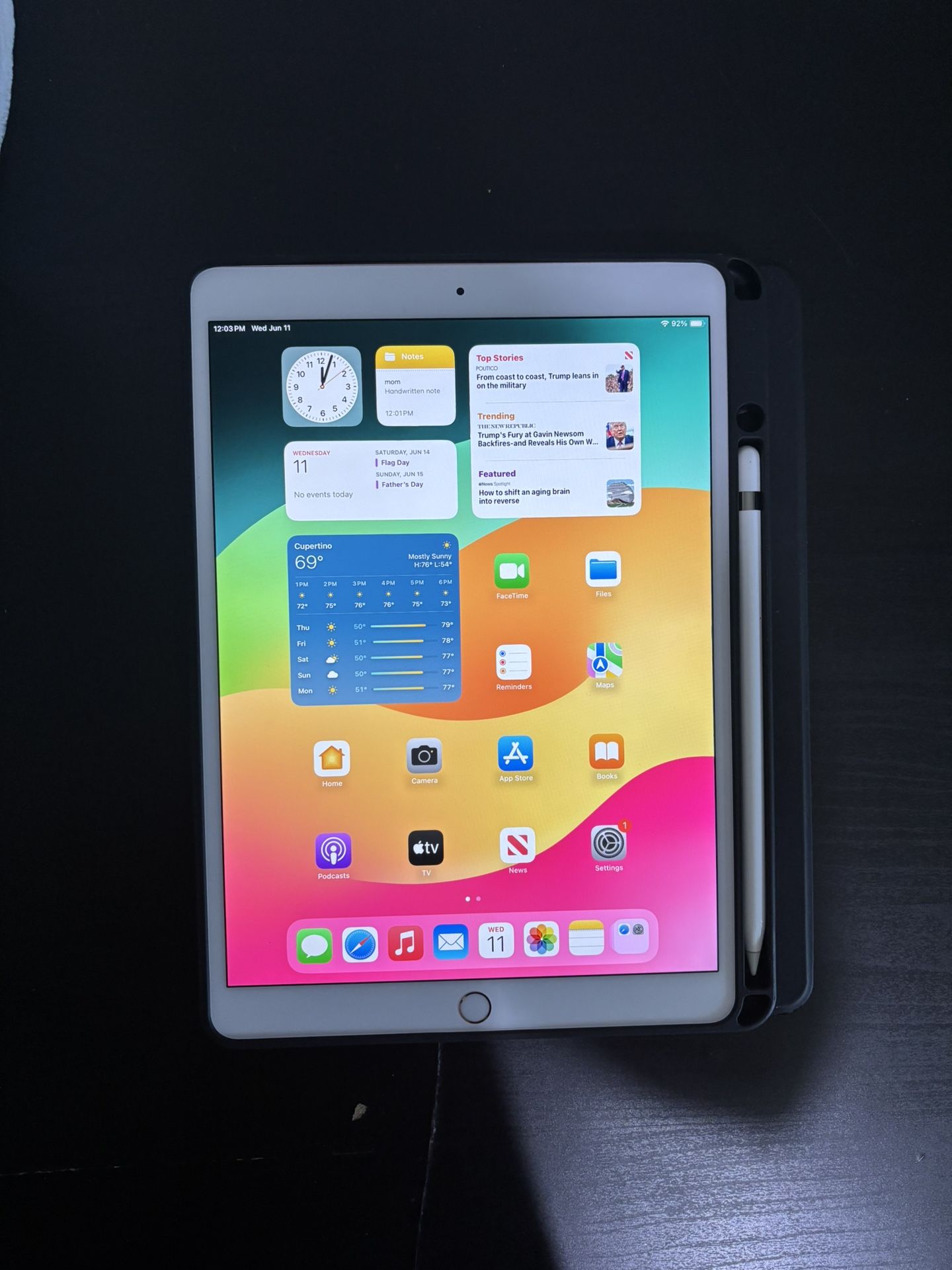 iPad Pro (10.5-inch) Rose Gold