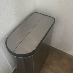 trash can 