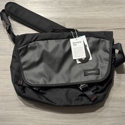 Tomtoc Messenger Bag