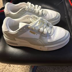 Tennis Shoes 