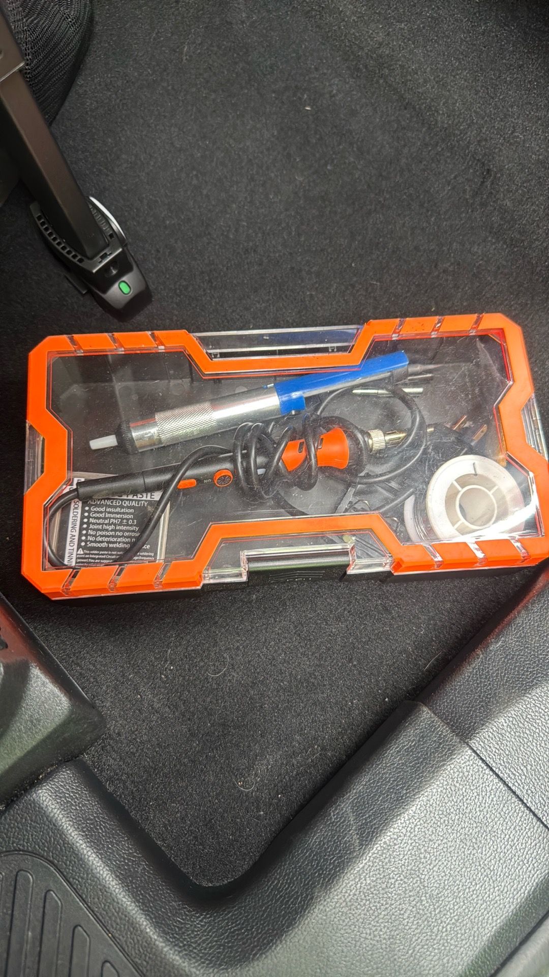 Soldering tool