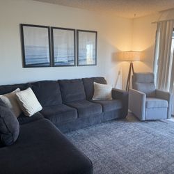 L Sectional sofa, living Room Set. Selling Everything 
