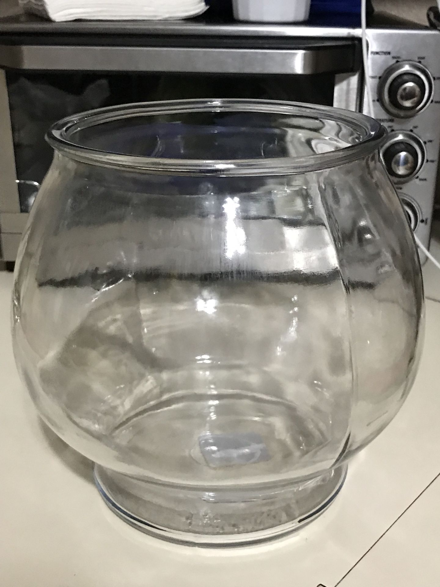 1 gallon fish bowl