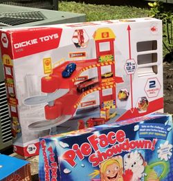 New 🚒Firestation Toy Car Track Set🚗