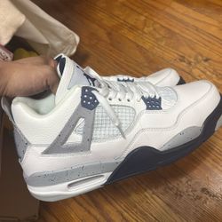 Jordan 4 Midnight 